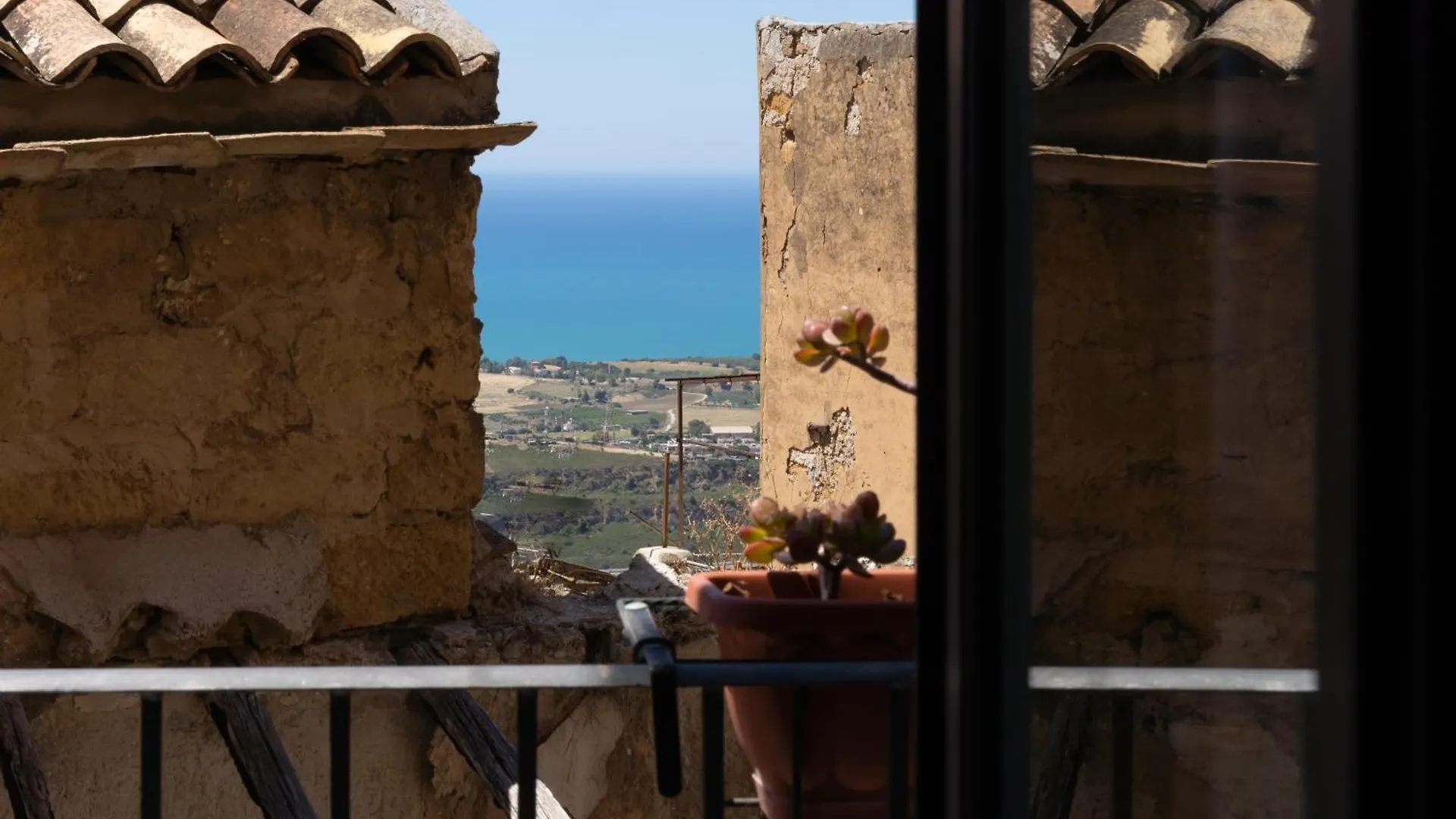 Le Teste Di Moro Al Duomo Agrigento 0*,