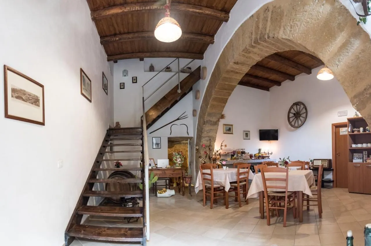 Le Teste Di Moro Al Duomo Agrigento 0*,